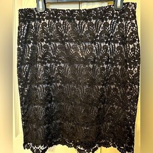 Ann Taylor satin lined black lace skirt - excellent condition. Size 10P